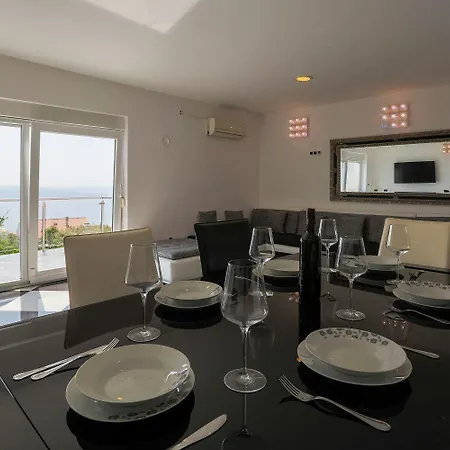 Hundefreundliche Und Moderne Mit Privatpool, Meerblick, Bbq-bereich *