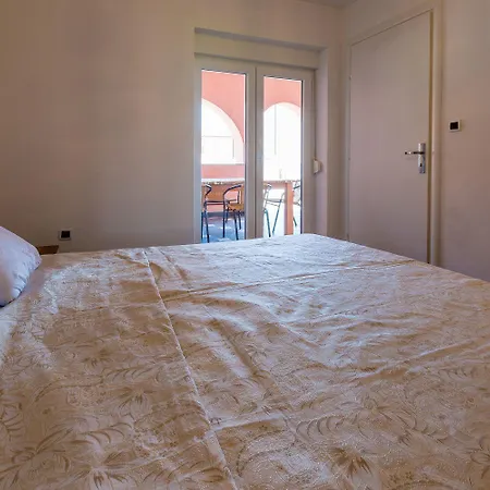 Vakantiehuis Hundefreundliche Und Moderne Mit Privatpool, Meerblick, Bbq-bereich