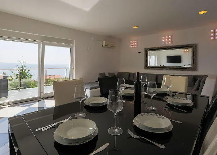Hundefreundliche Und Moderne Mit Privatpool, Meerblick, Bbq-bereich *
