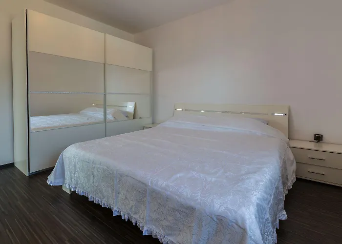 Hundefreundliche Und Moderne Mit Privatpool, Meerblick, Bbq-bereich * Crikvenica