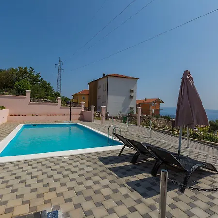 Tatil Evi Hundefreundliche Und Moderne Mit Privatpool, Meerblick, Bbq-bereich